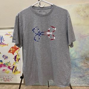 Gray Under Armour heat gear loose fit t-shirt size large